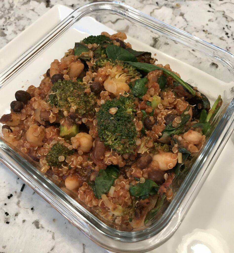 Read more about the article Black Bean, Quinoa and Spinach Ragout