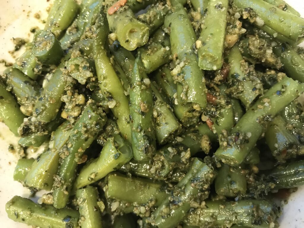 Read more about the article Pesto Green Beans