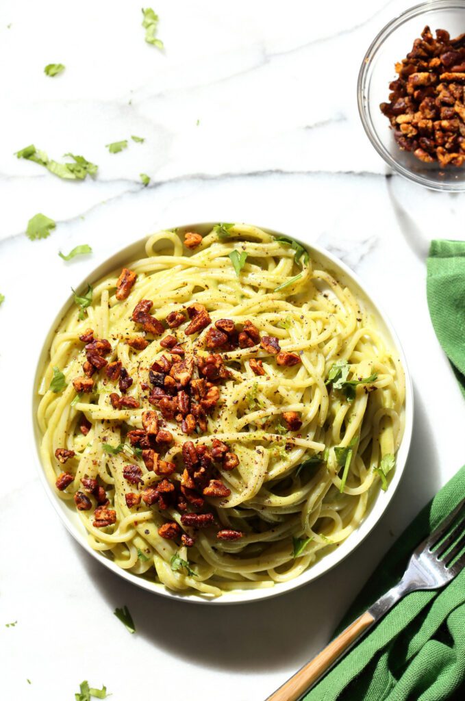 Read more about the article Avocado Pasta with Smoky Pecans